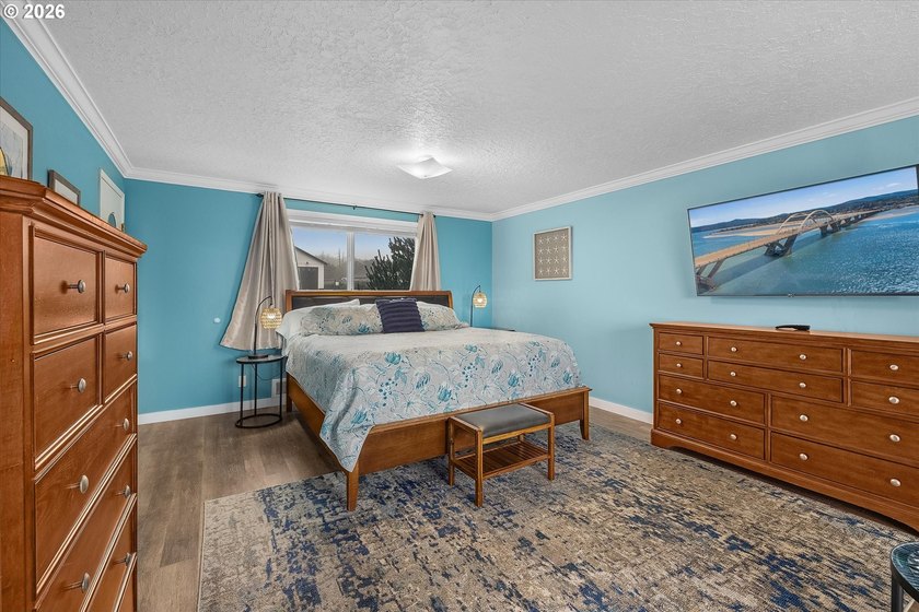 Experience breathtaking ocean views from both levels. Furnished - photo 30