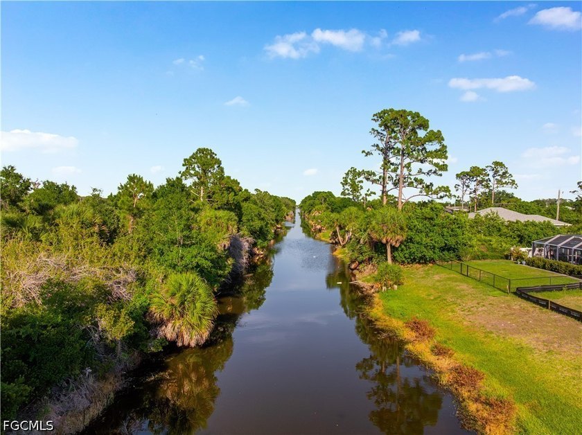 Build your dream home on this beautiful waterfront vacant lot! - photo 2