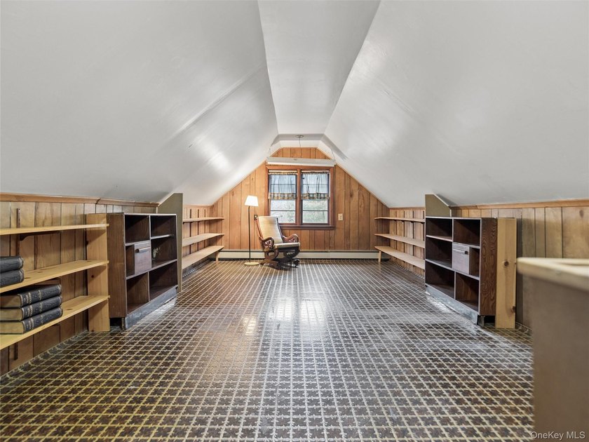 New to the market is 20 Cherry Lane in Huntington, an expansive - photo 15