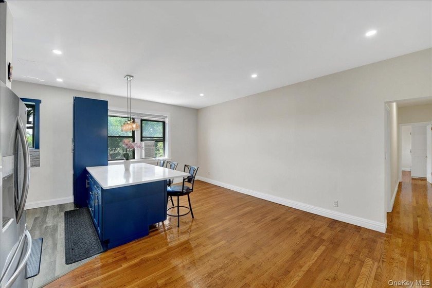 Beautiful Two-Bedroom Gem in the Heart of Pelham Manor! Located - photo 5