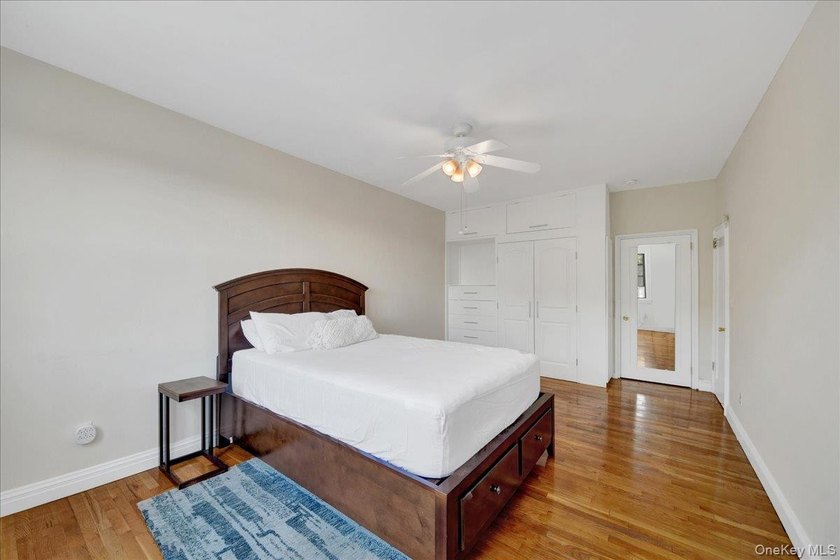 Beautiful Two-Bedroom Gem in the Heart of Pelham Manor! Located - photo 10