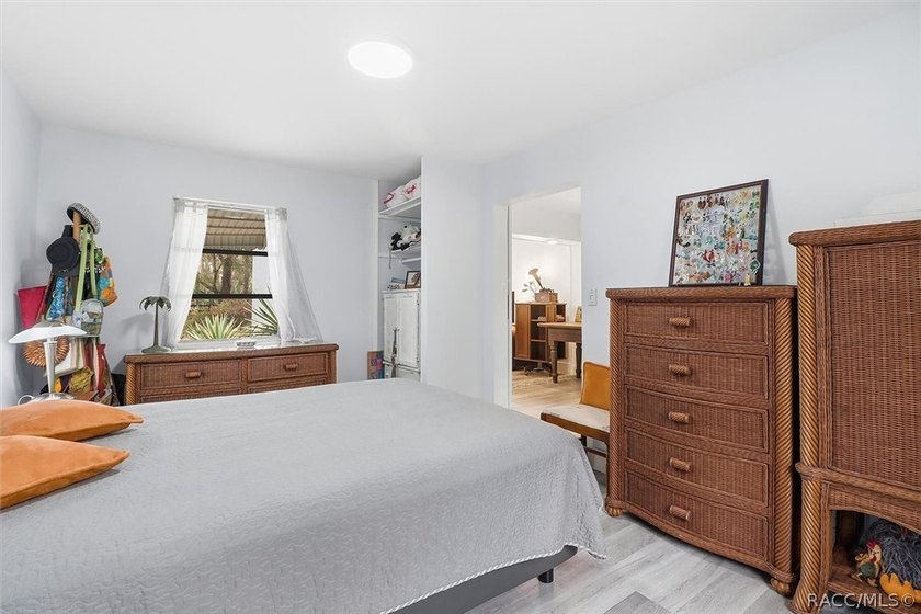 Fantastic  Opportunity! Price Improvement! Welcome home to your - photo 23
