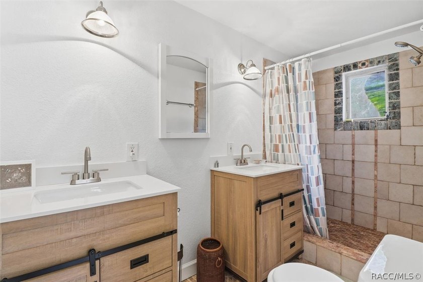 Fantastic  Opportunity! Price Improvement! Welcome home to your - photo 25