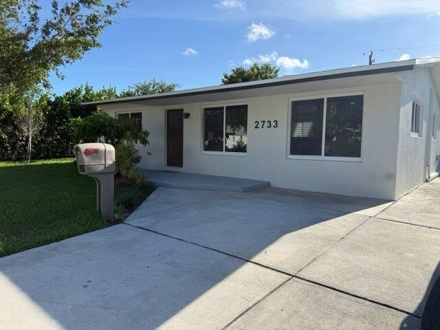 Discover this charming 3-bedroom, 2-bathroom single-family - photo 14