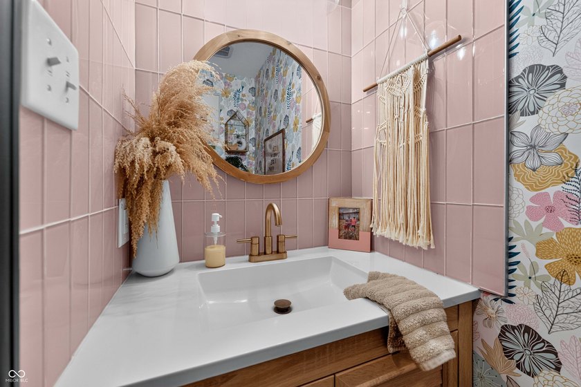 You won't want to miss this completely updated 4 bedroom 2.5 - photo 22