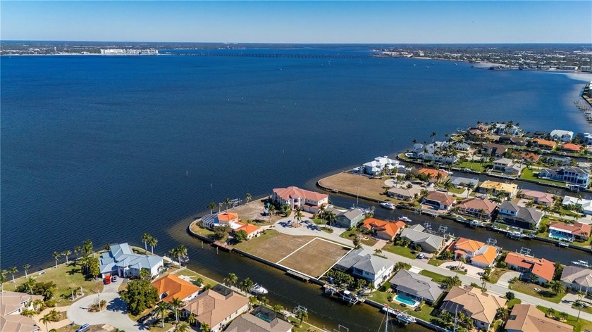 Sailboat Waterfront Lot, just two lots in from Charlotte Harbor - photo 2
