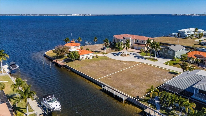 Sailboat Waterfront Lot, just two lots in from Charlotte Harbor - photo 3