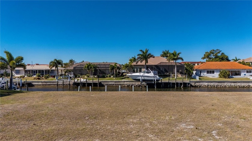 Sailboat Waterfront Lot, just two lots in from Charlotte Harbor - photo 4