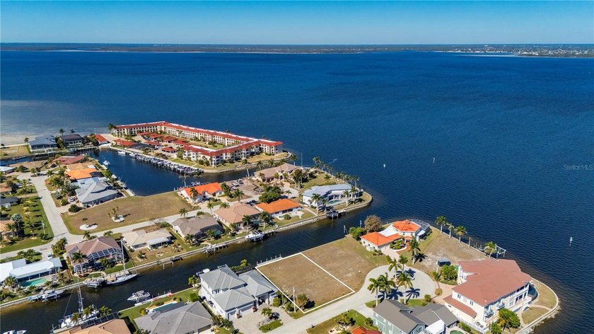 Sailboat Waterfront Lot, just two lots in from Charlotte Harbor - photo 6