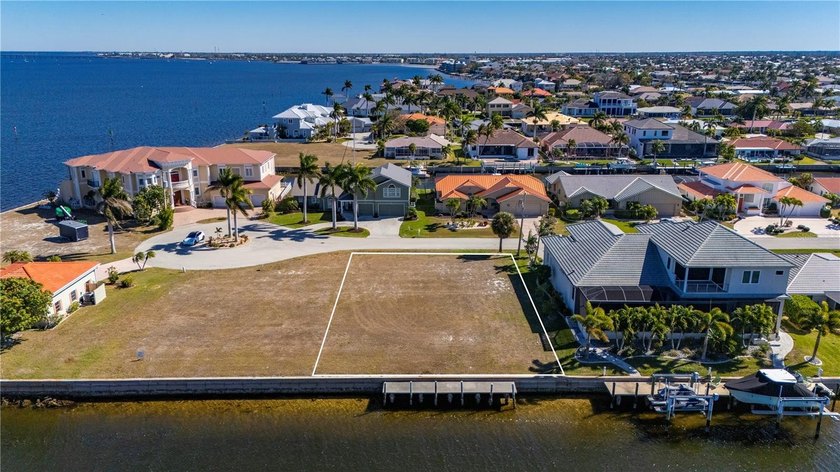 Sailboat Waterfront Lot, just two lots in from Charlotte Harbor - photo 8
