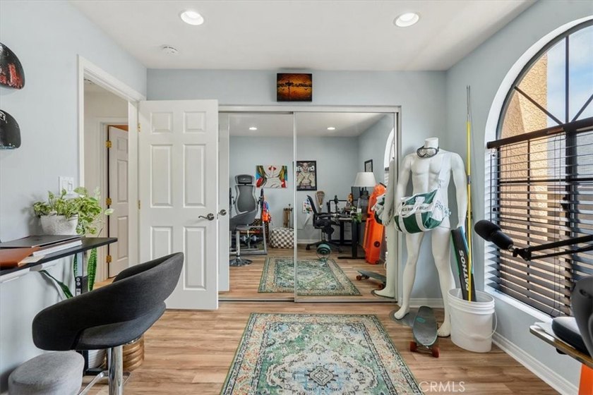 Welcome to 1509 Stanley Ave, Unit 304-a beautifully renovated - photo 15