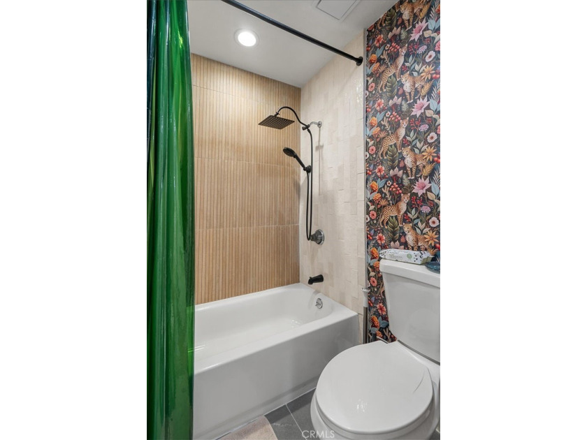 Welcome to 1509 Stanley Ave, Unit 304-a beautifully renovated - photo 17