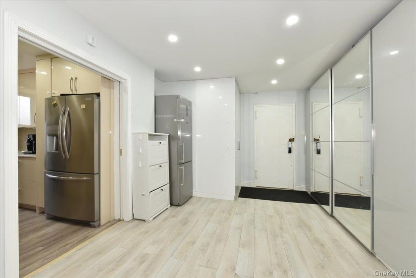 Welcome to this beautifully renovated 2-bedroom, 1-bath co-op - photo 5