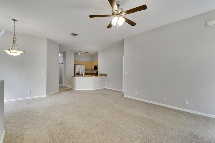 Come see this 3-bedroom, 2 bath, 1-car garage corner unit in one - photo 5
