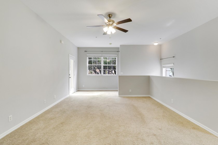 Come see this 3-bedroom, 2 bath, 1-car garage corner unit in one - photo 6