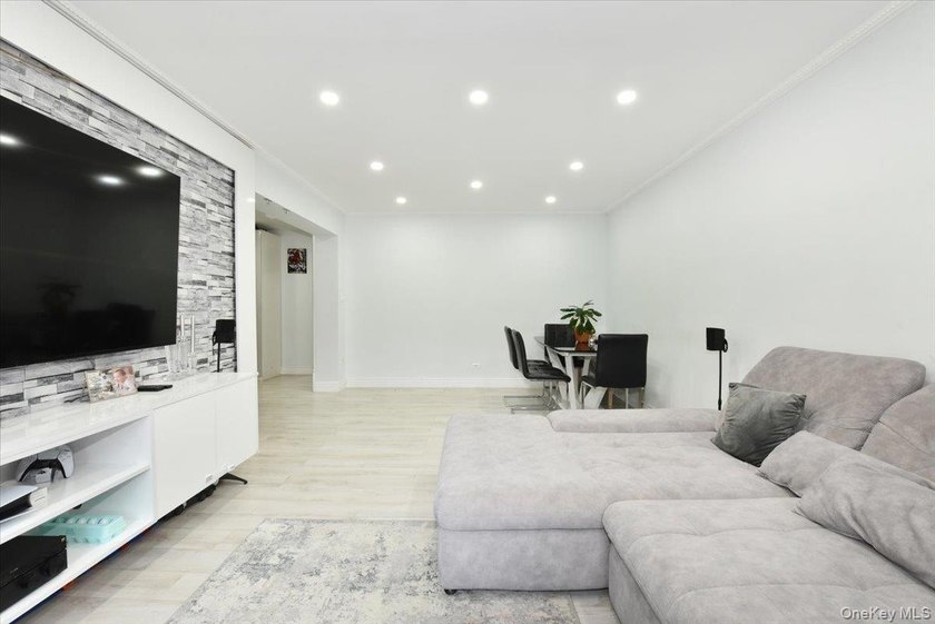 Welcome to this beautifully renovated 2-bedroom, 1-bath co-op - photo 10
