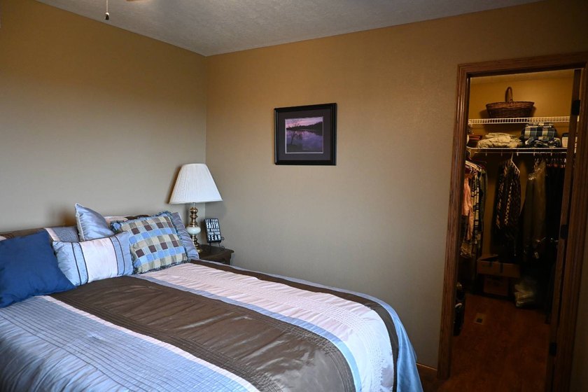Beautiful hilltop home with incredible panoramic views of the - photo 18