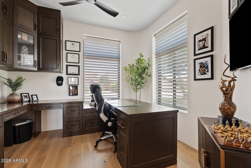 Rare opportunity in guard-gated Scottsdale Country Club, one of - photo 24
