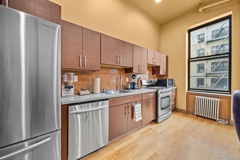 Presenting a rare opportunity to own a beautiful, legal three - photo 16