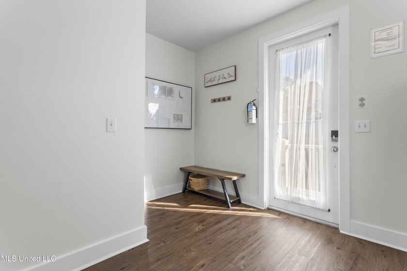 UPDATE: BRAND NEW subfloors and LVP flooring installed - photo 16