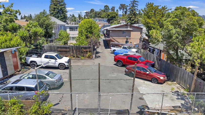 Six-Unit East Oakland Value-Add at a 7% Cap. 2529 E 27th St - photo 14