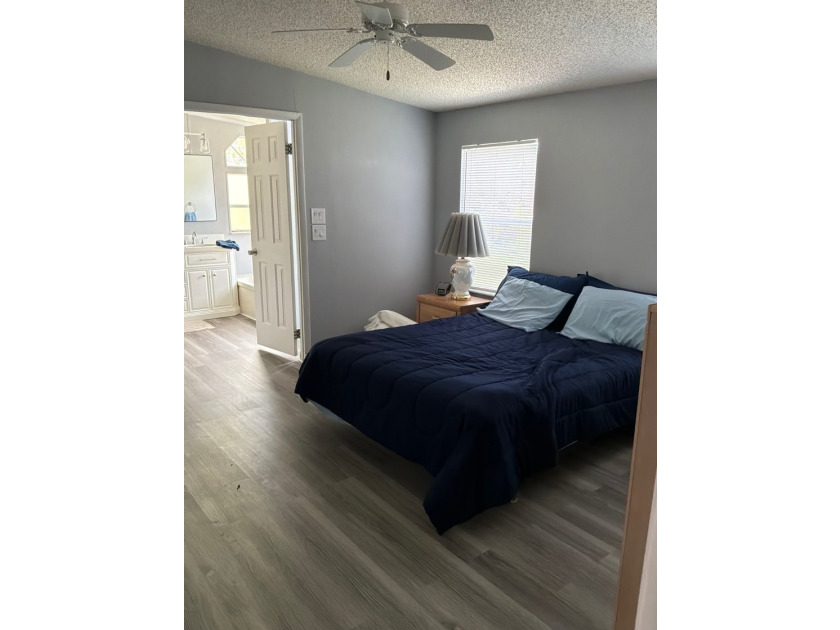 Spacious Home in Active 55+ Community (40+ Allowed) - Move-In - photo 15