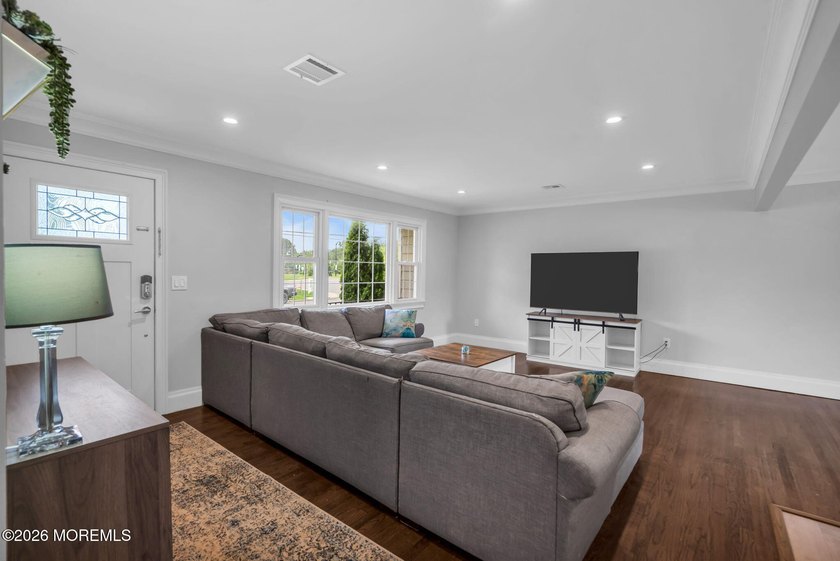Move right in and start enjoying everything this beautifully - photo 7
