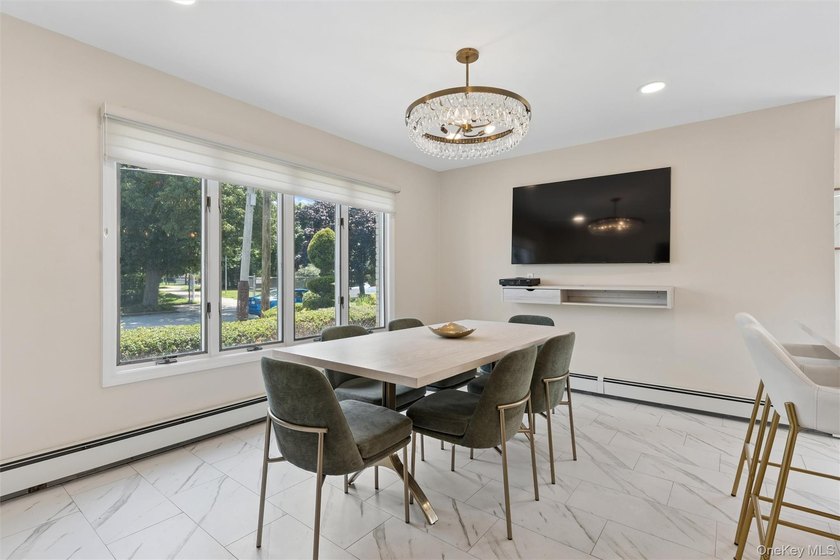 Spectacular doesn't begin to describe this fabulous home...and - photo 8