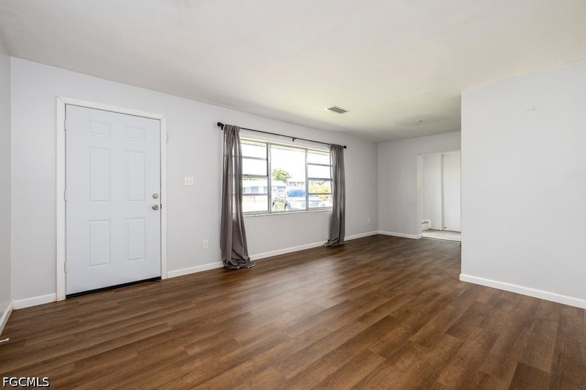 Great investment opportunity or starter home in South Fort - photo 10