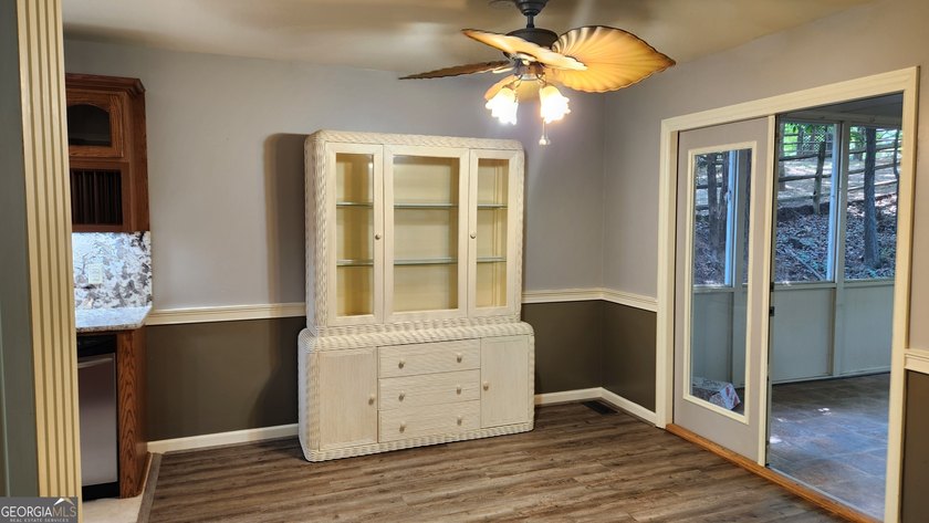 Charming 3 Bedroom raised ranch in the highly sought-after - photo 10