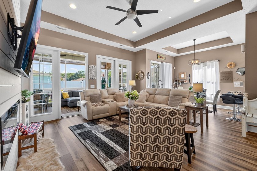 Discover the perfect blend of style, comfort, and outdoor living - photo 15