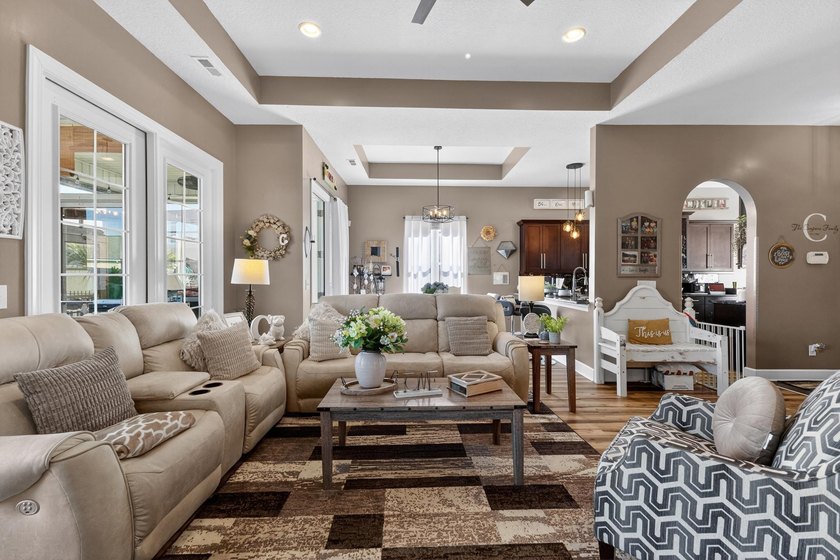 Discover the perfect blend of style, comfort, and outdoor living - photo 16