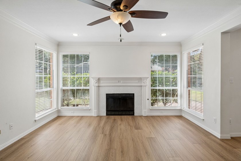 Open House, 12pm - 2pm Saturday, July 18th. Beautifully updated - photo 9