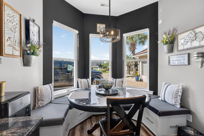 Discover the perfect blend of style, comfort, and outdoor living - photo 23