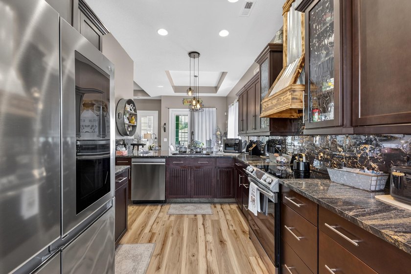 Discover the perfect blend of style, comfort, and outdoor living - photo 24