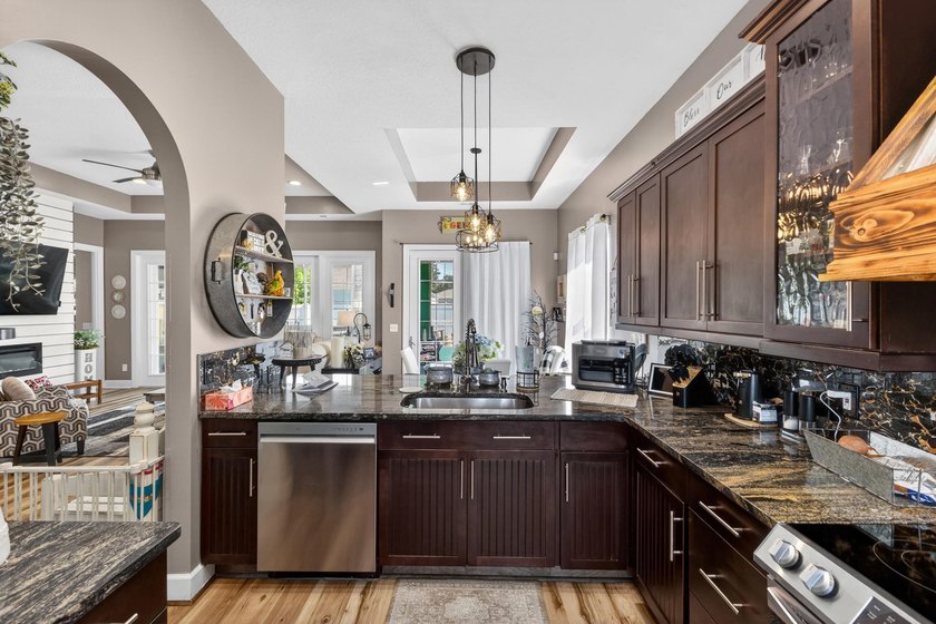 Discover the perfect blend of style, comfort, and outdoor living - photo 25