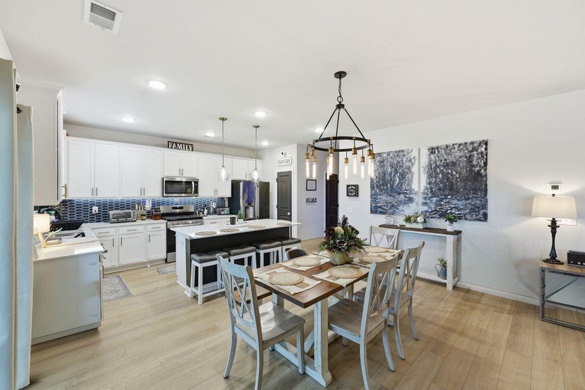 Move-in ready and better than new! Welcome to your own slice of - photo 4