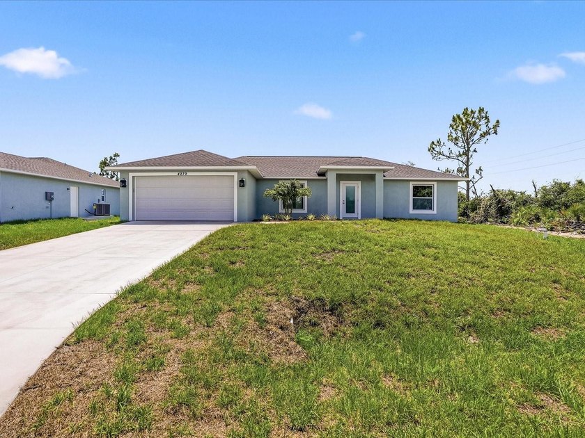 Under contract-accepting backup offers. Virtually Staged. Now - photo 3