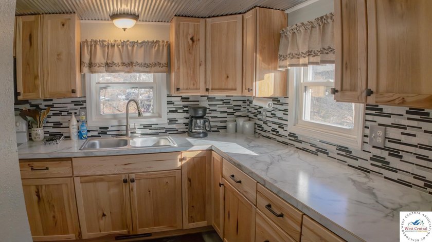 Take a look at this extremely well maintained and fully - photo 11