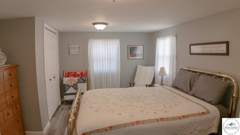 Take a look at this extremely well maintained and fully - photo 21