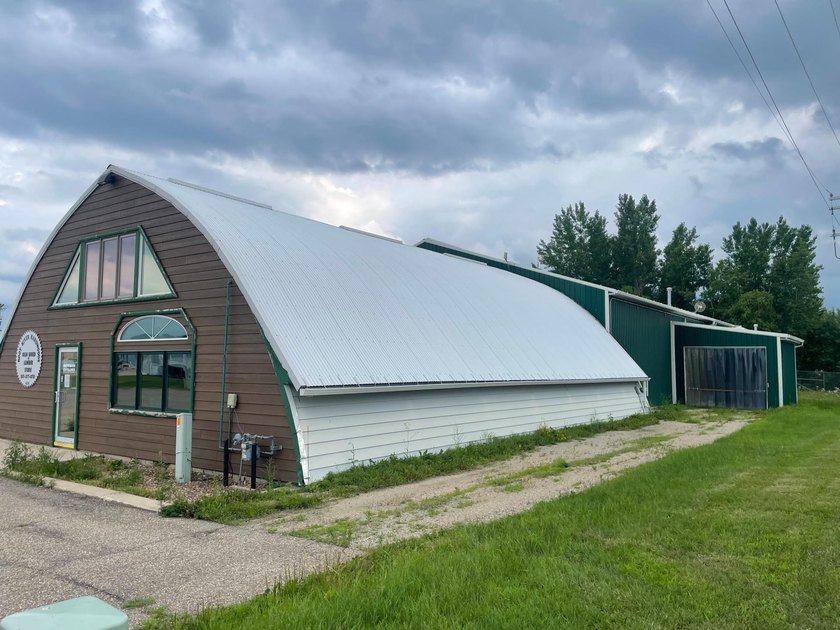 Commercial property for sale. This property has easy access to - photo 3
