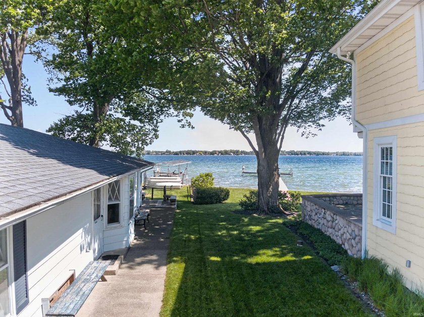 The value is in the setting-53 feet of Lake Wawasee frontage, a - photo 2