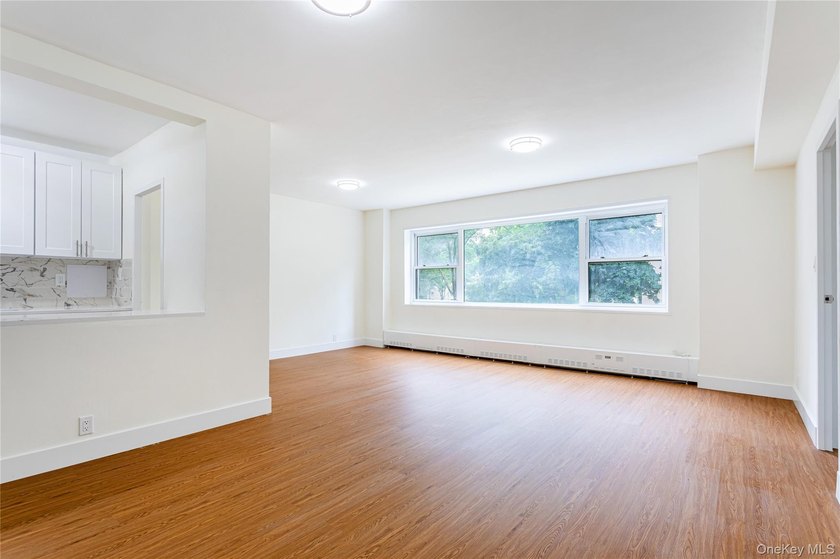 Magnificently renovated 2-bedroom apartment with stainless steel - photo 8