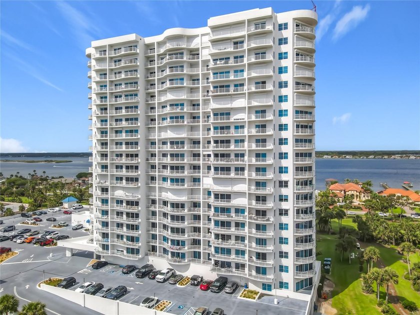 Welcome to your exclusive oasis at 2 Oceans West Blvd #300 in - photo 11
