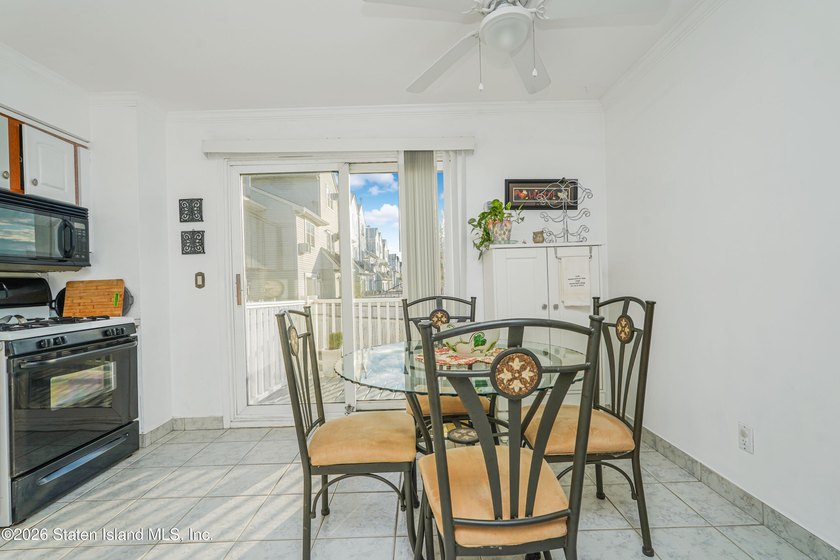 This is a South Shore Gem! Spacious end unit townhome with 2 - photo 11