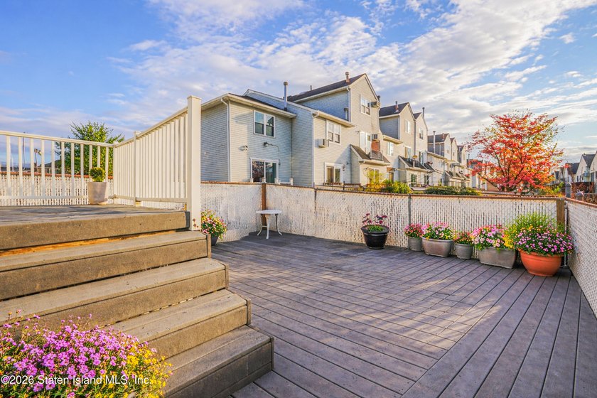 This is a South Shore Gem! Spacious end unit townhome with 2 - photo 18