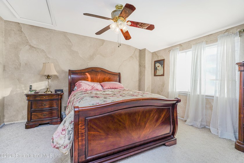 This is a South Shore Gem! Spacious end unit townhome with 2 - photo 21