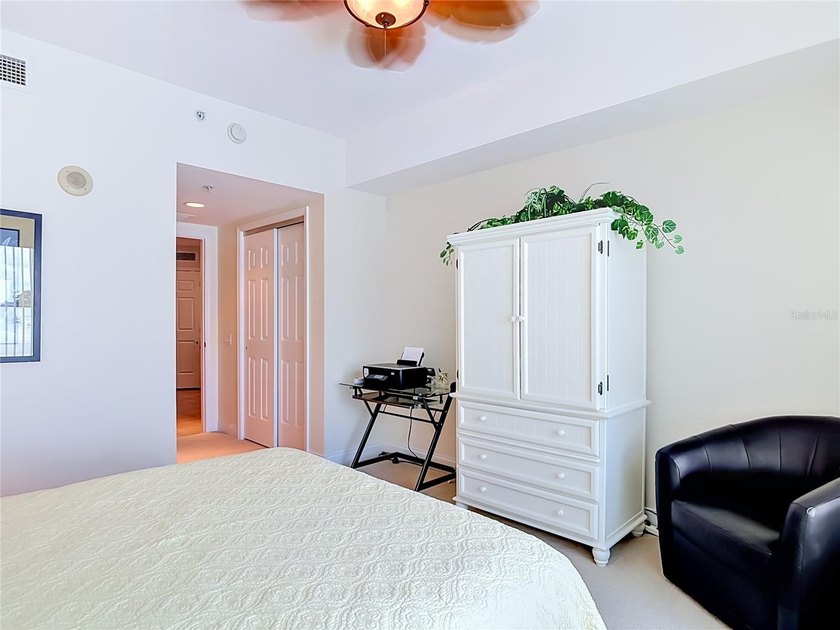Welcome to your exclusive oasis at 2 Oceans West Blvd #300 in - photo 35
