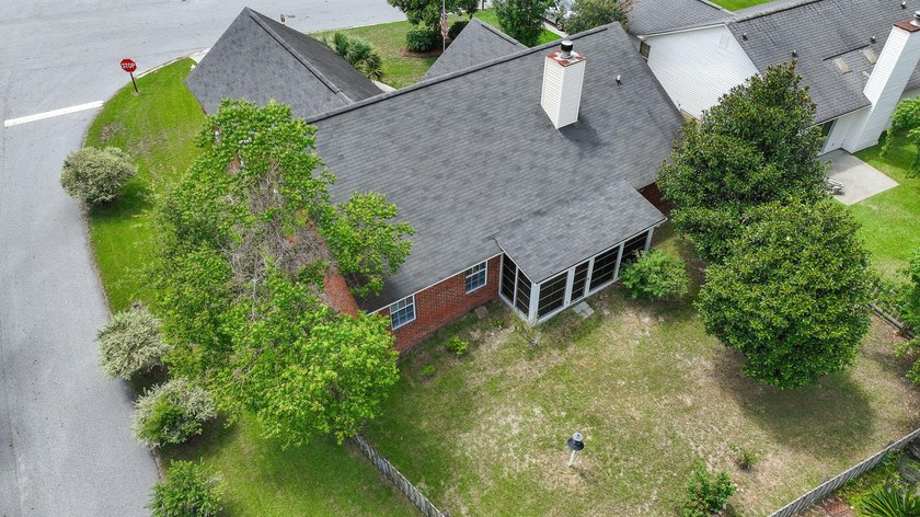 Welcome to 8544 Brookforest Drive, where easy one-level living - photo 5