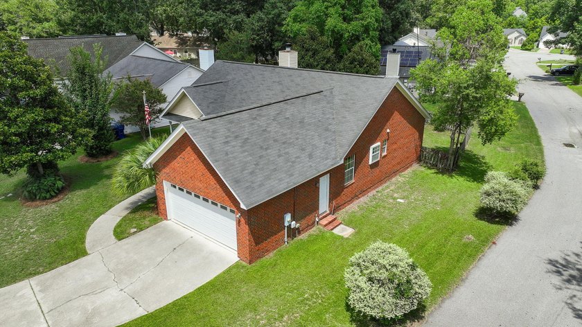Welcome to 8544 Brookforest Drive, where easy one-level living - photo 6